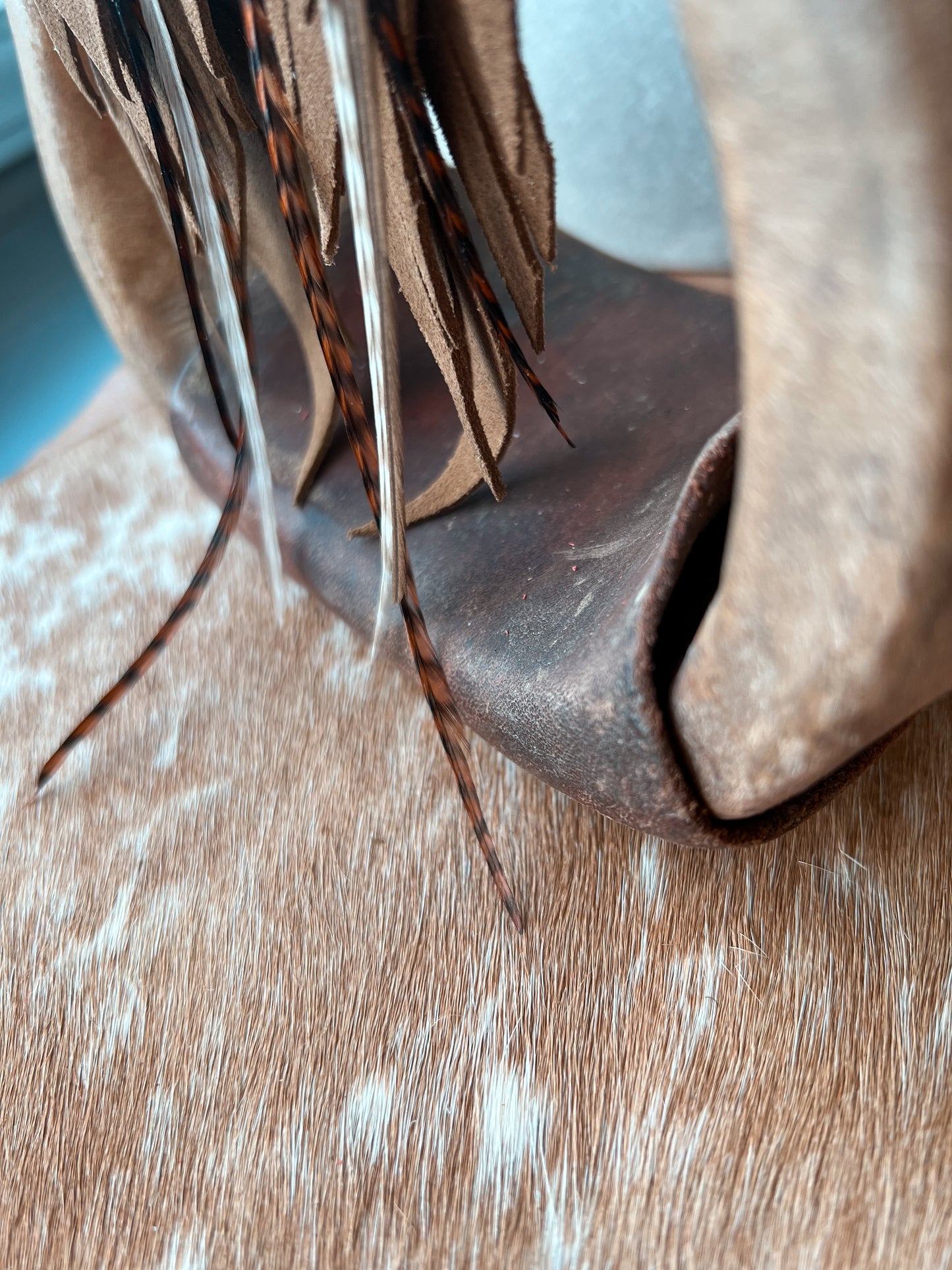 Dutton Fringe Feather Earrings | Tan