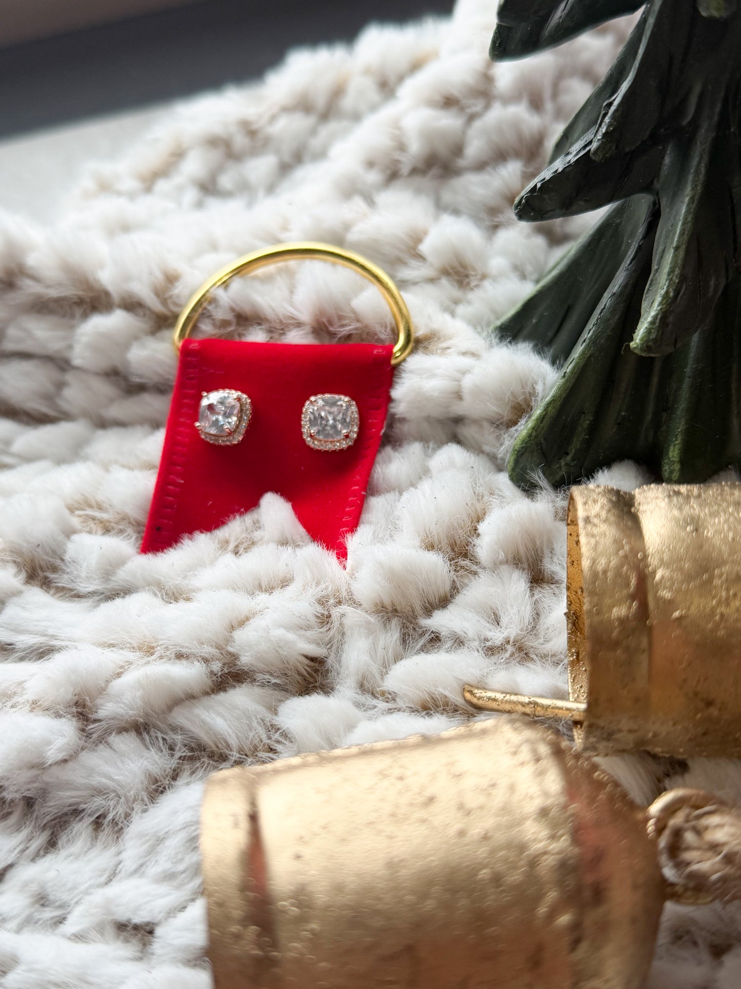 Rose Gold Rhinestone Stud Earrings