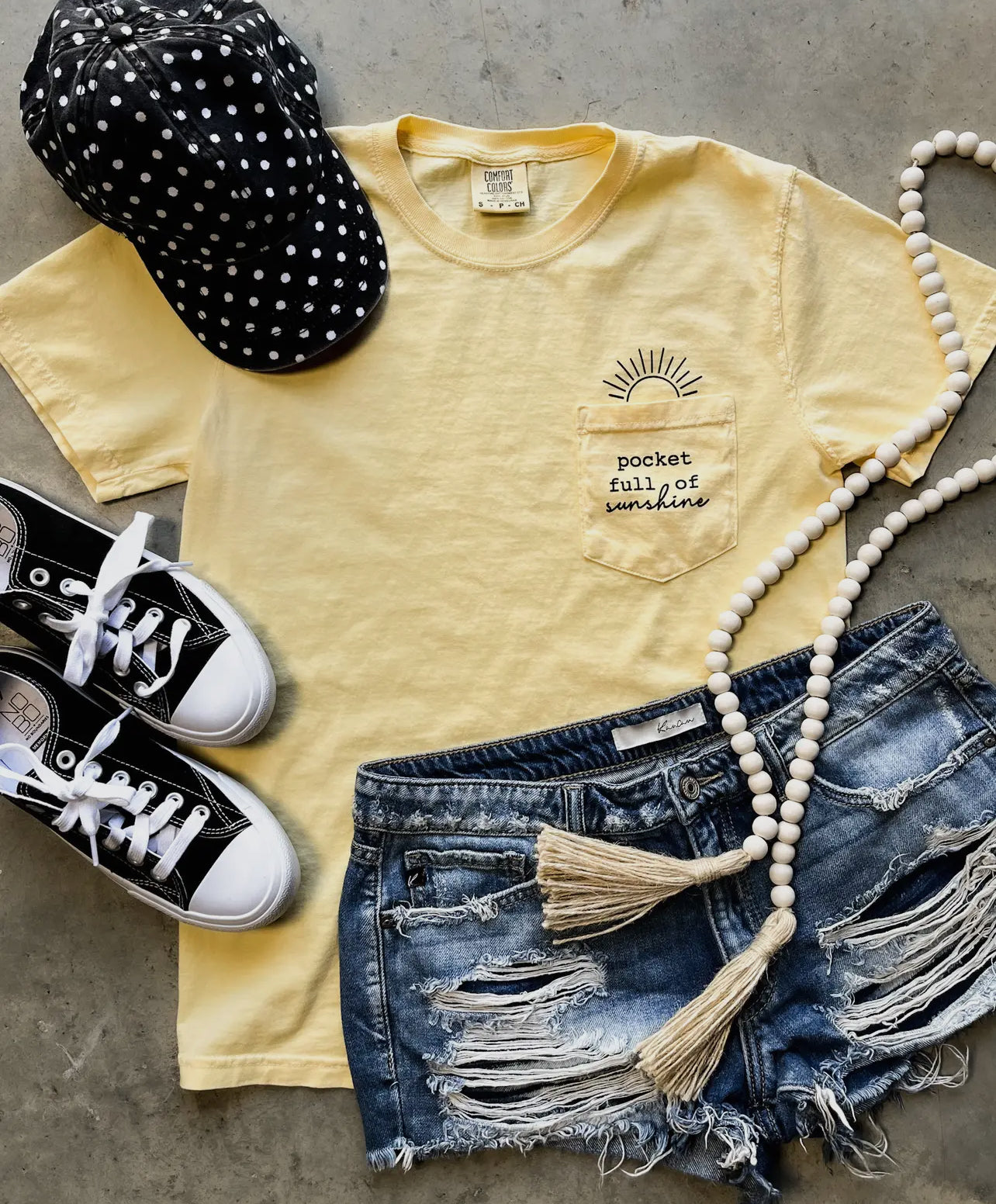 Pocket full of sunshine Tee