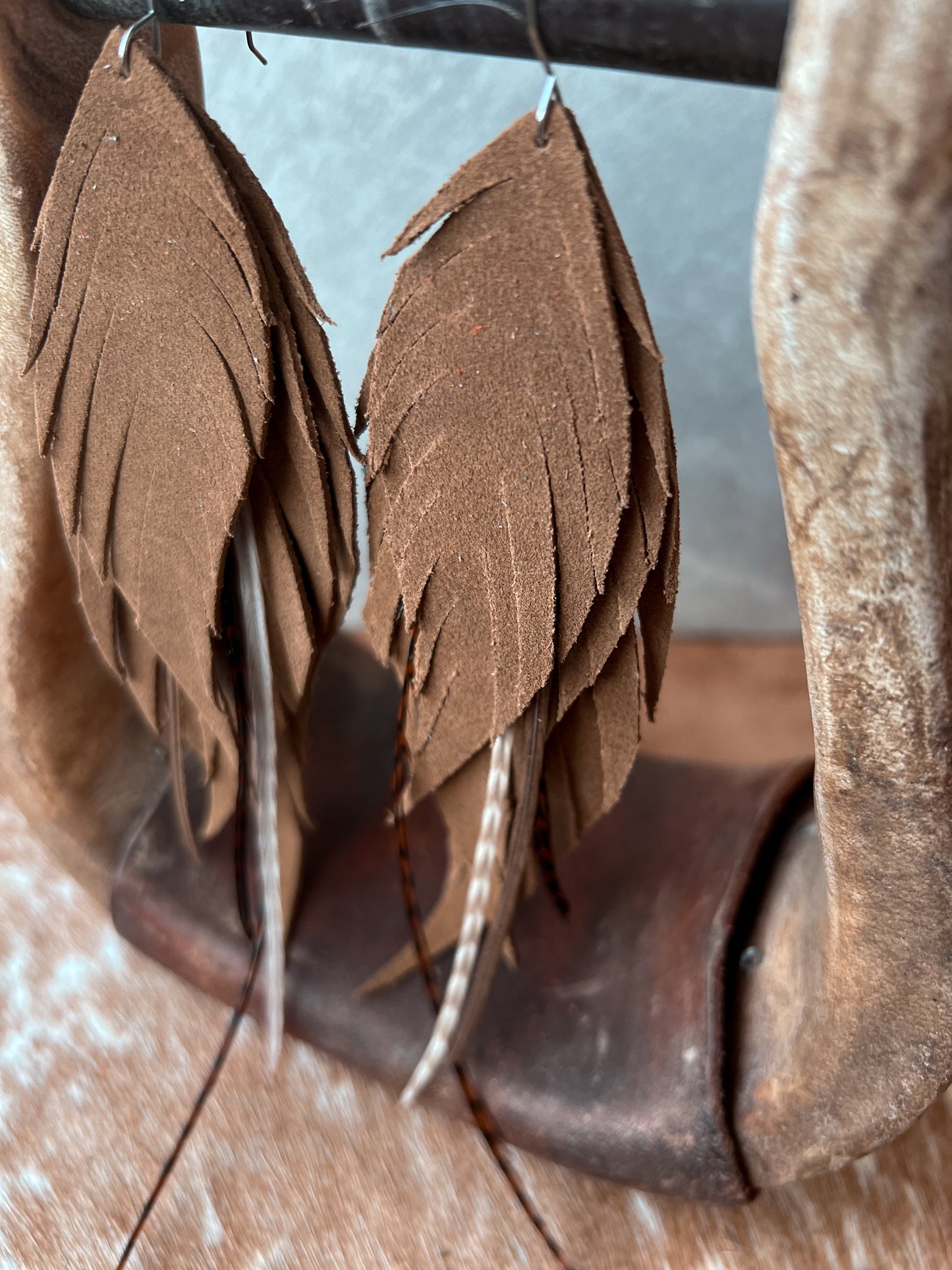 Dutton Fringe Feather Earrings | Tan