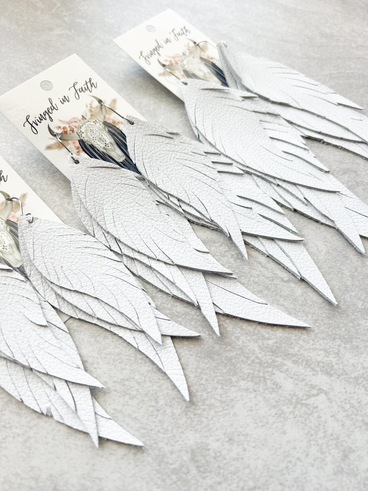 Dawson Fringe Feathers | White