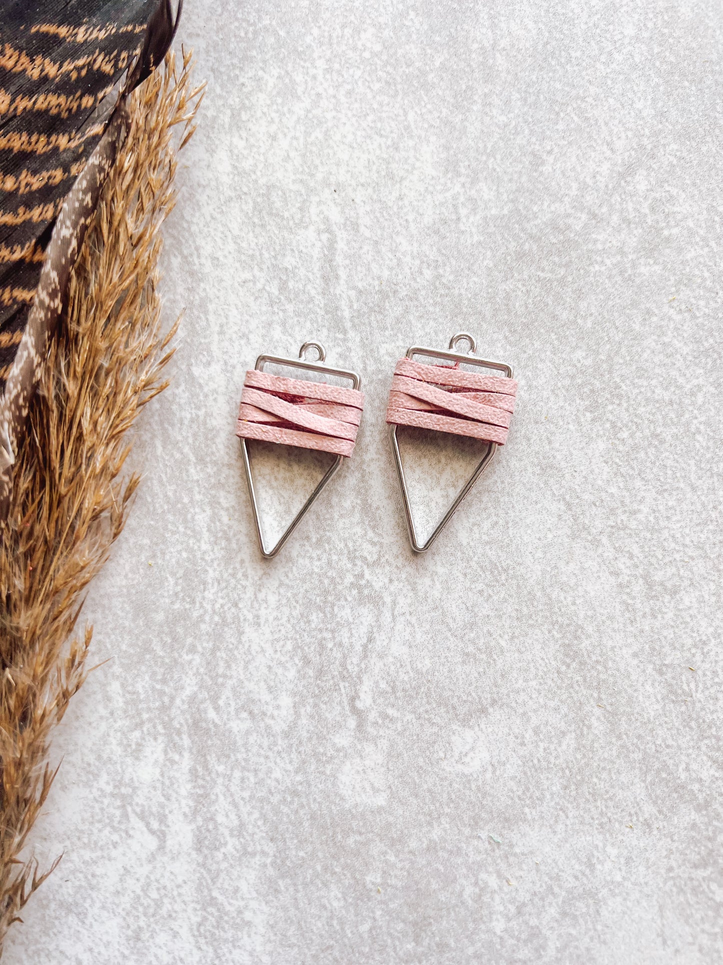 Yellowstone Weaved Arrowhead Hoops | Spring
