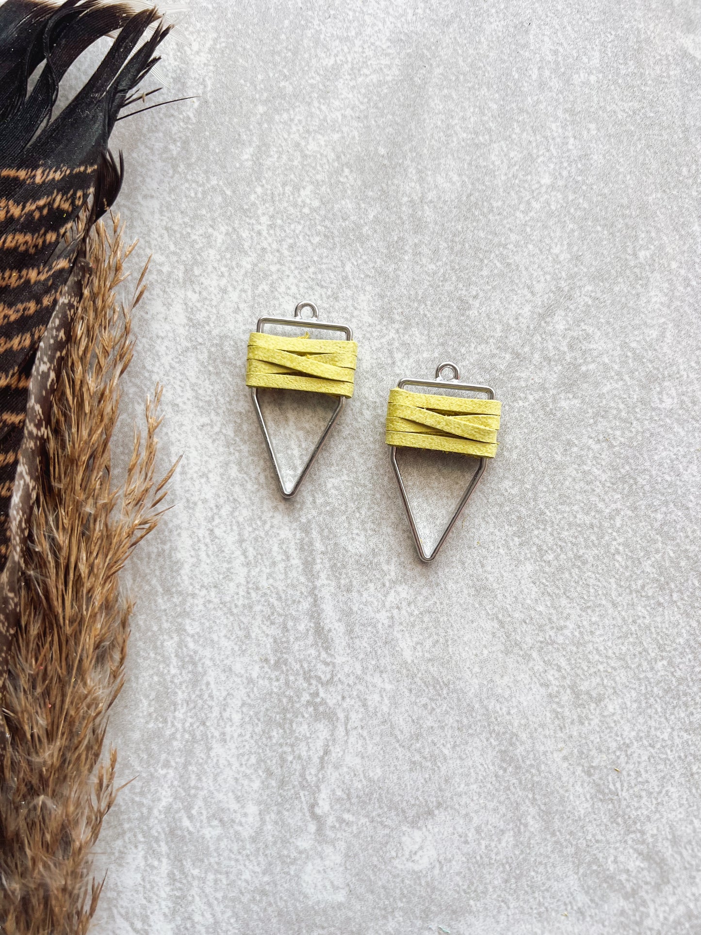 Yellowstone Weaved Arrowhead Hoops | Spring
