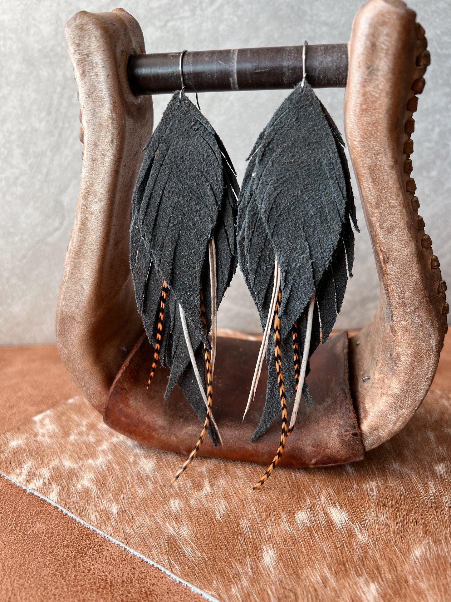 Dutton Fringe Feather Earrings | Grey