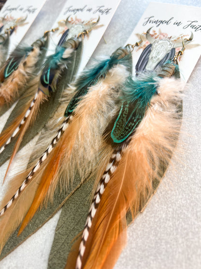 Kalispell Fringe Feathers | Olive