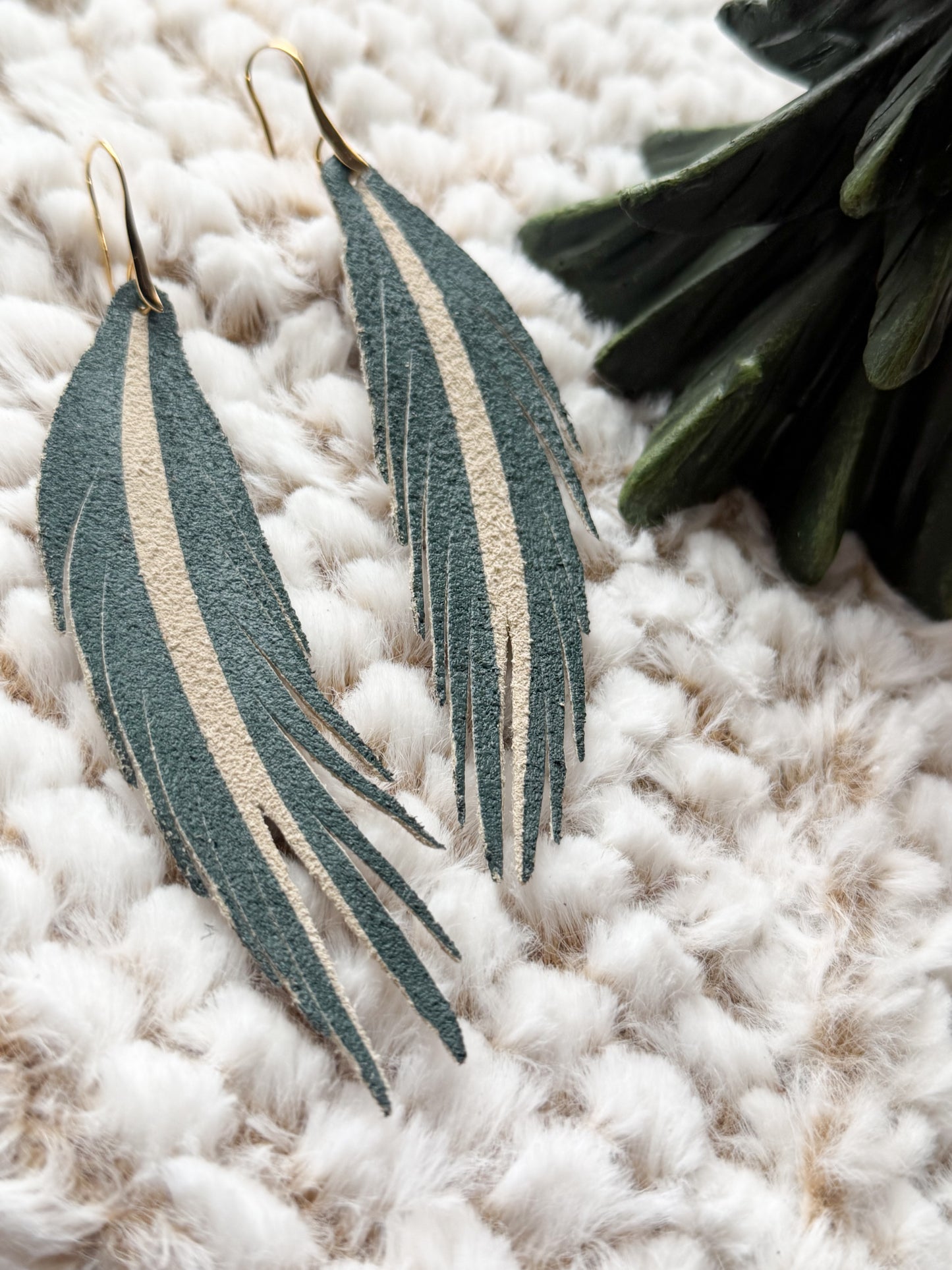 Feather Leather Earrings | Green