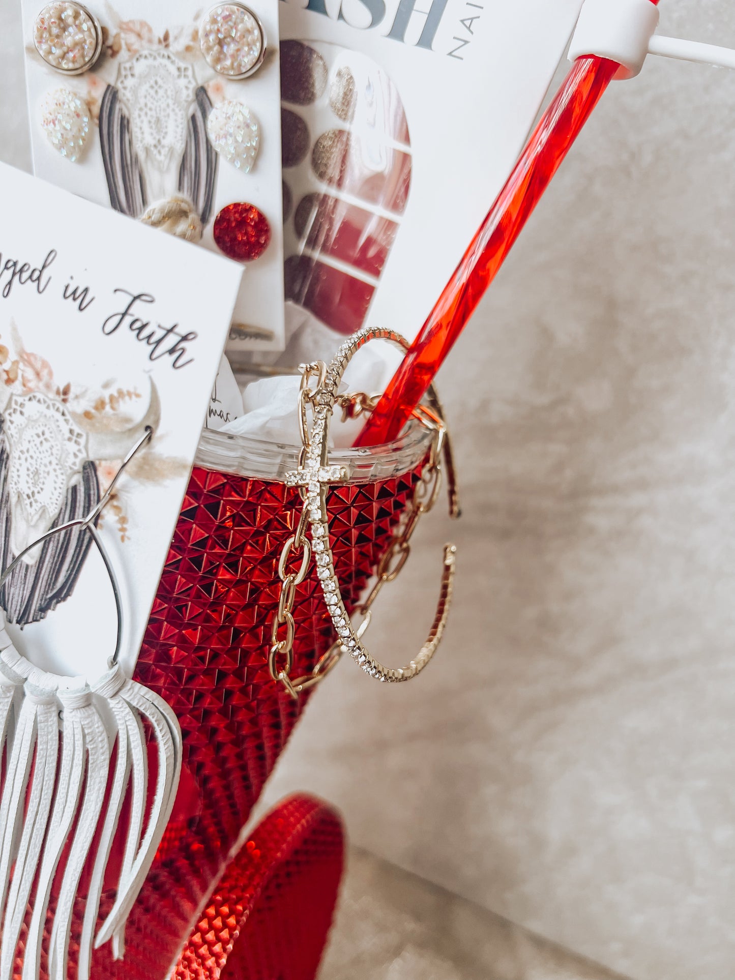 Red Gold Studded Tumbler Gift Set