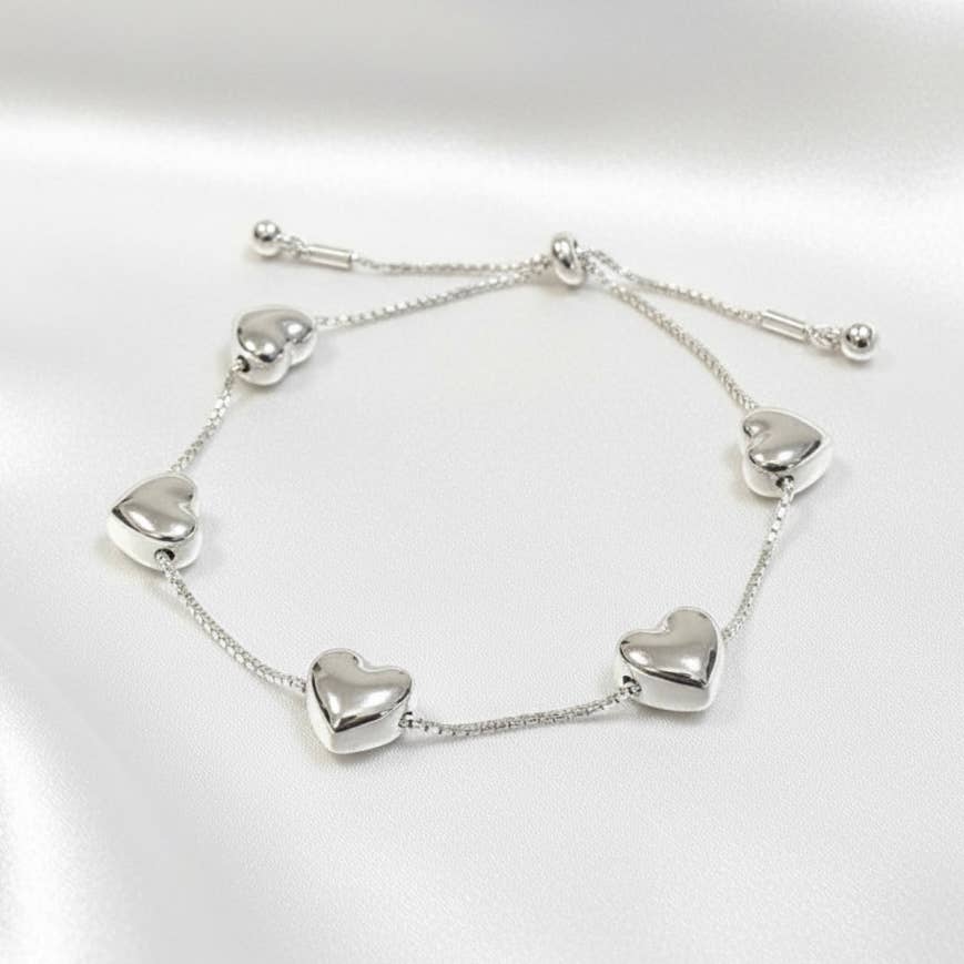 Puffy Heart Tie Bracelet
