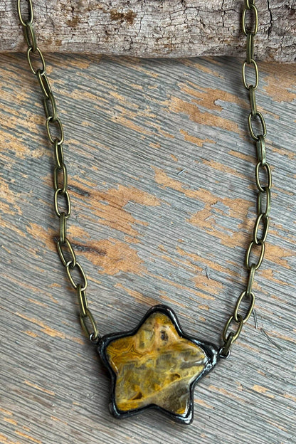 Aster Necklace Taupe